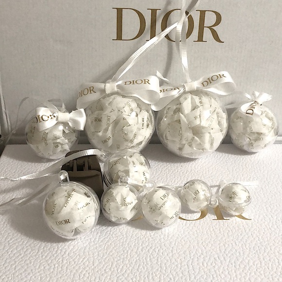 Dior Christmas Ornaments - Set of 10 mixed sizes plastic ornaments - Picture 2 of 6